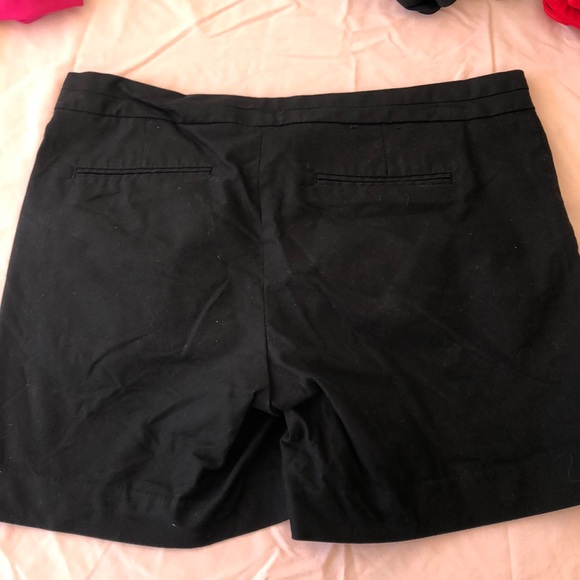 Banana Republic Shorts - Picture 2 of 3